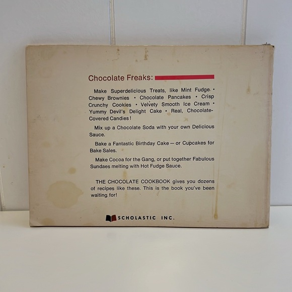 VINTAGE The Chocolate Cookbook, by Marcy and Michael Mager. Scholastic Inc. 1977 - Picture 3 of 7